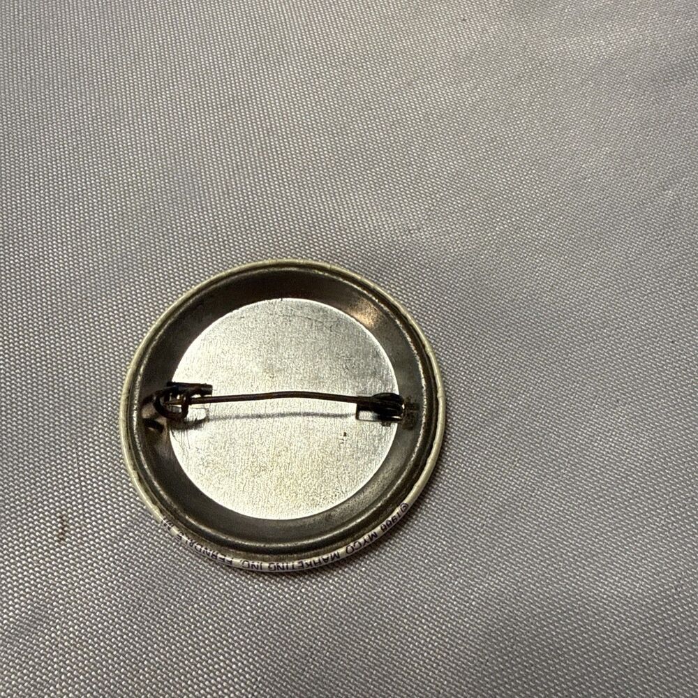 The Dungeon New Orleans Vampire Bar RARE 1.25” Mardi Gras Glow In Dark Button - Picture 5 of 7